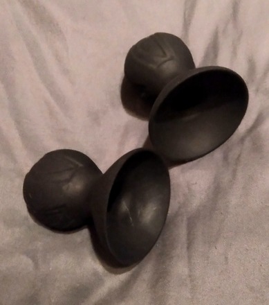  Nipple Suckers