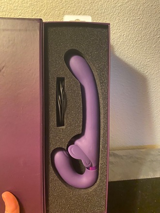  Vibrating G- Spot Strapless Strapon