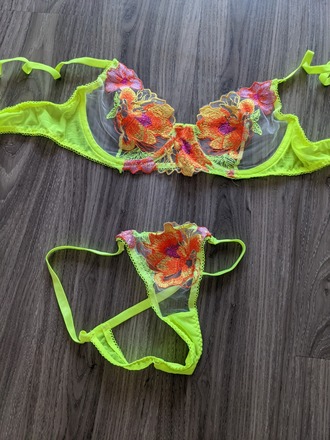  Neon green flower lingerie