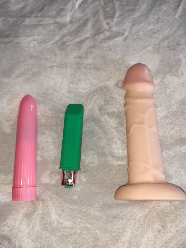 Used dildo and bullet vibrators