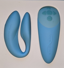  We-Vibe Chorus Couples Vibrator