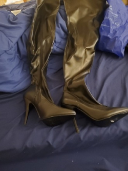  Sz 9 up thigh high boots